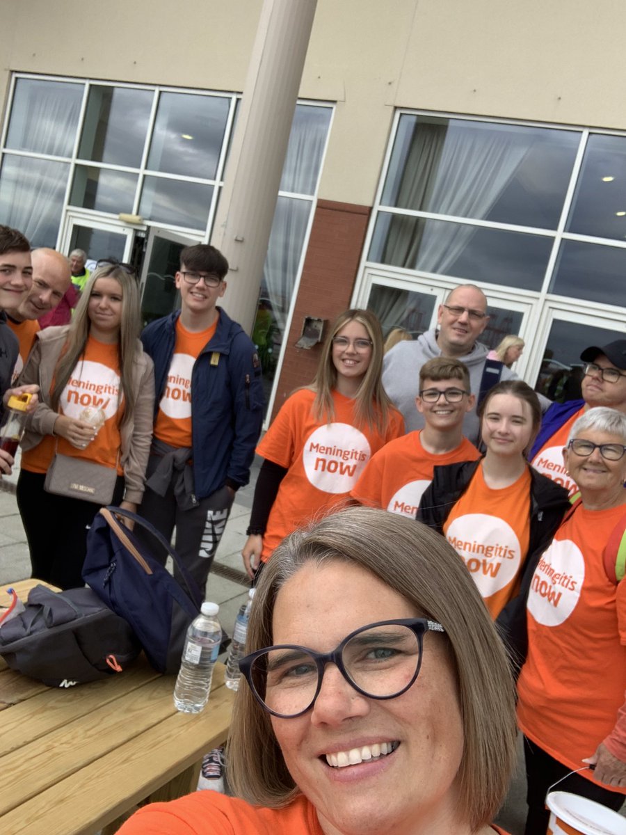 ClubbeKelly's tweet photo. Great day today doing the Wirral costal walk for meningitis in memory of our Craig thanks to all that sponsored us and also thanks to the people who stopped us along the way to give us a donation we really do appreciate it all xx @scattysix @MeningitisNow https://t.co/bxyGw8i7V3