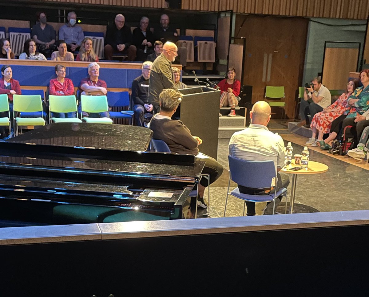 Great weekend at the #ULCWFEST <a href="/EnglishAtUL/">English@UL</a> . Was especially great to hear #roddydoyle #sebastianbarry #donalryan and @KennedyLoulou read their works. Now to wait for <a href="/IASIL_2022/">IASIL 2022</a>!