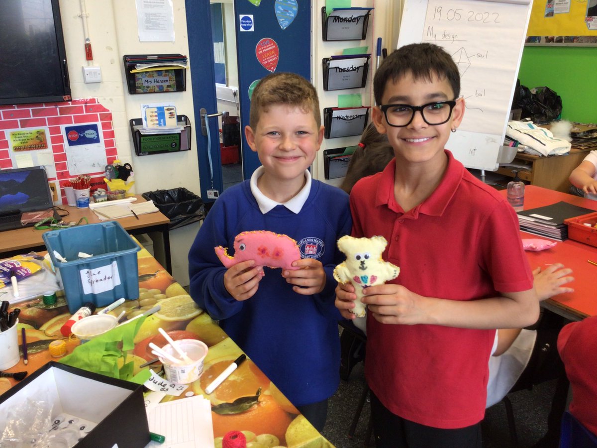MrsMarsh123's tweet photo. 6S made the most cutest soft toys during DT! I was truly impressed by their back stitching and over stitching skills @UplandsManor @MissSedge https://t.co/rrWKcQHLpP