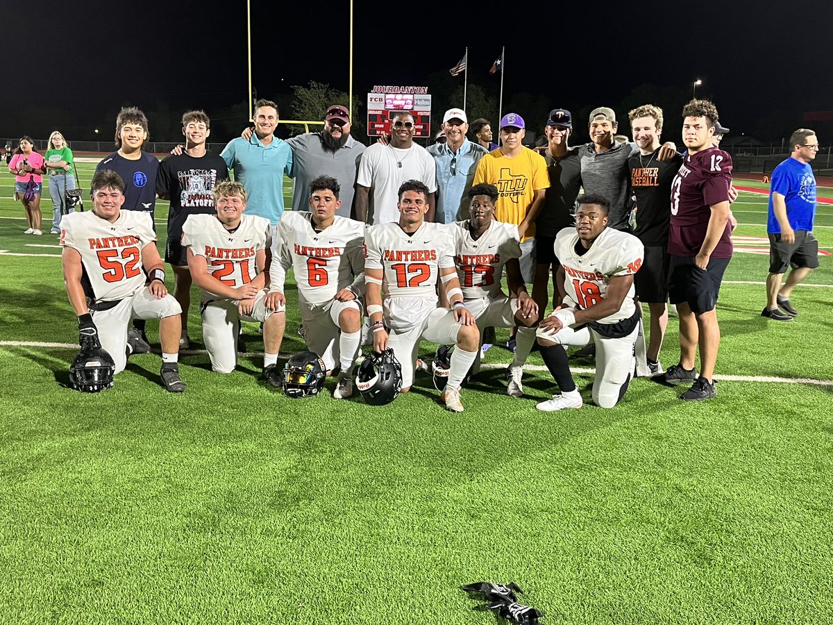 HolliX3D's tweet photo. Dax had the opportunity to play in the @CoachesSouth  All Star game last night! He was awarded with one of the scholarships too! I will miss the Friday Night Lights! #Seniors2022 https://t.co/5s2zyYDQQf