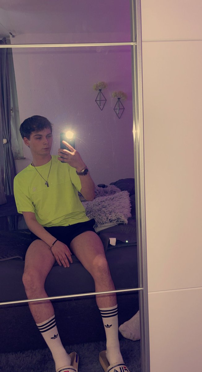 Hellooyyy im new on Twitter please give me a Retweet 😘 i Hope u like my next post‘s #guy #gay #Gay18 #instagram #tiktok