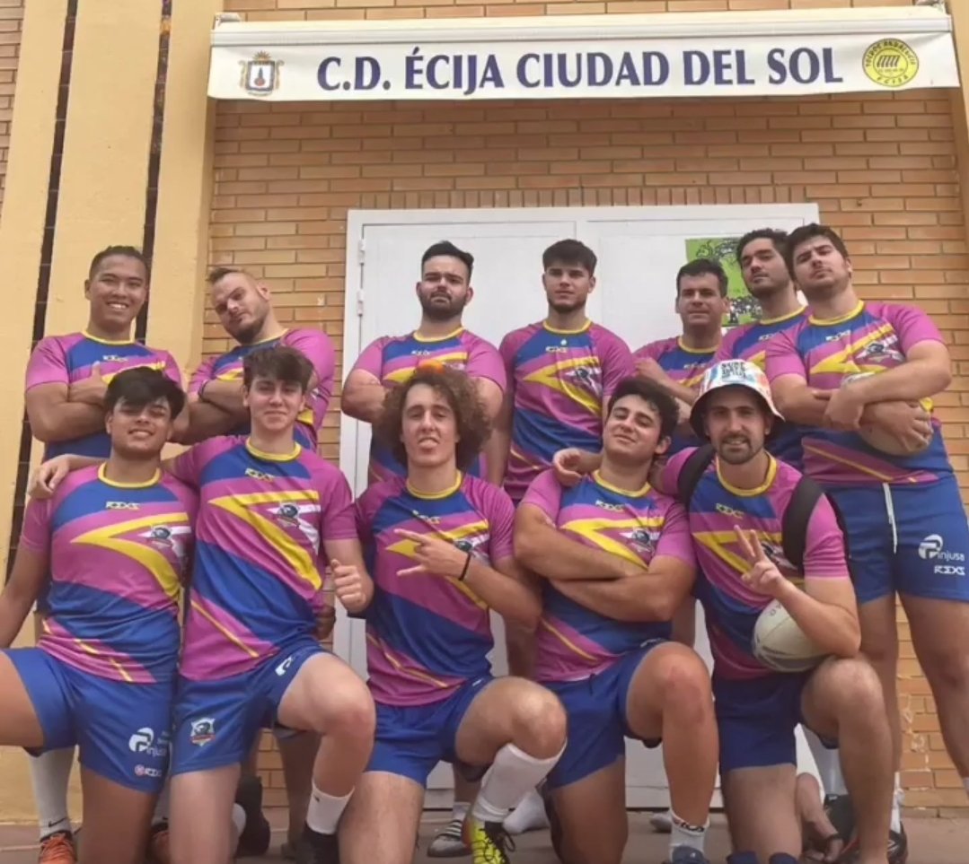 Los chicos del <a href="/CRVictoriano15/">Club Rugby Victoriano</a> se proclamaron vencedores de la Serie 2 de la Liga Amateur de Rugby 7 Andaluz. La cita, organizada por <a href="/Rugbyecija/">Rugby Écija</a>, contó con la participación de <a href="/HRugbyUnion/">Huelva Rugby Union</a>, <a href="/CRCoriaSamurais/">C. R. Coria Samurais</a> y <a href="/RugbyESI/">RETSI</a> 

#Rugby #OvalSevillano