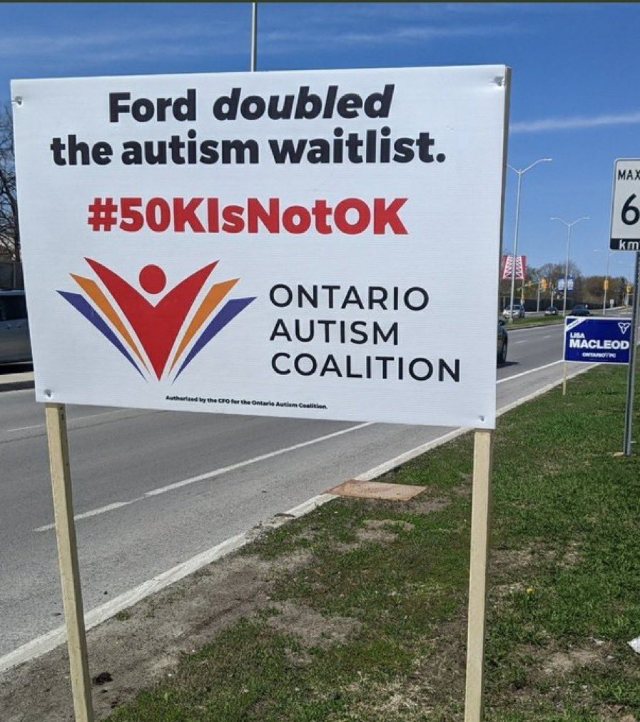 ottawa_asd_mum's tweet photo. Nothing more disappointing and demoralizing than this: 
@OntAutism signs are clearly being removed, stolen, hidden in the @MacLeodLisa  #Nepean riding. 

Here at #Greenbank &amp; #Strandherd, sign has been ripped from stakes (AFTER the storm); PC sign relocated in front. 

This is https://t.co/57uA9LdwFT