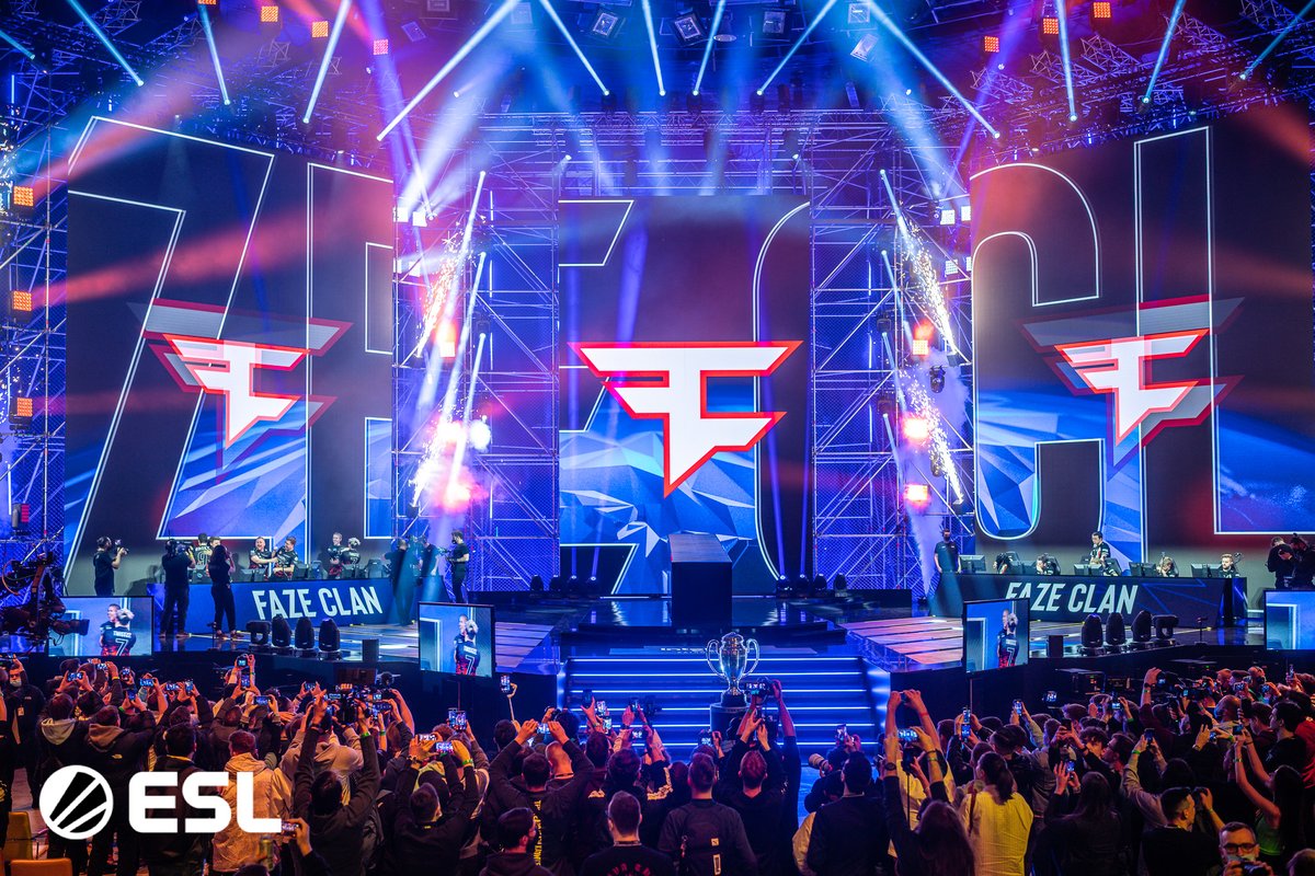 ESLCS's tweet image. THE ANTWERP MAJOR 2022 CHAMPIONS 🏆

@FaZeClan🇩🇰🇳🇴🇨🇦🇪🇪🇱🇻

#PGLMajor