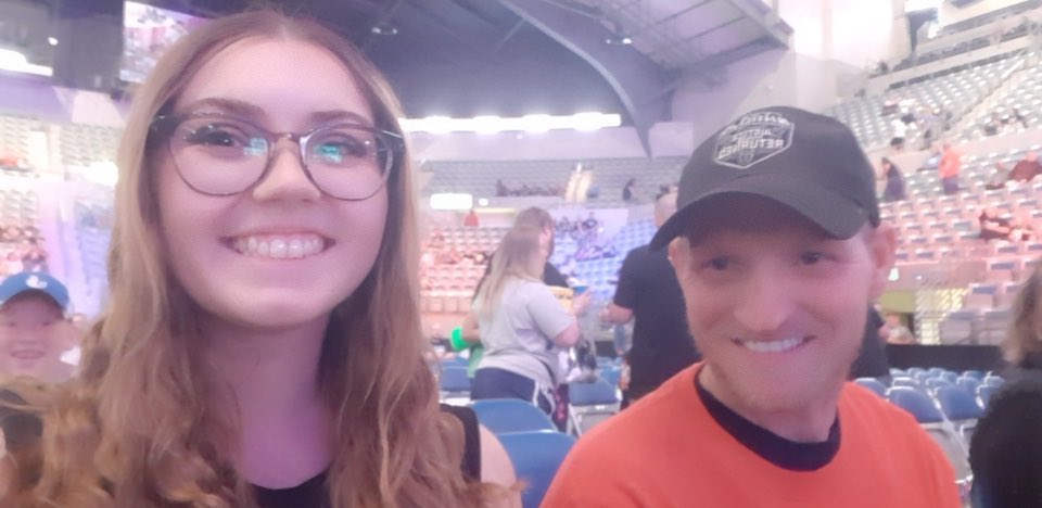 TerryHakes's tweet photo. Hanging with my middle daughter @Pikah2002 today home from college and we’re glad to have live shows back #wwefortwayne https://t.co/lv7NNGZLbJ