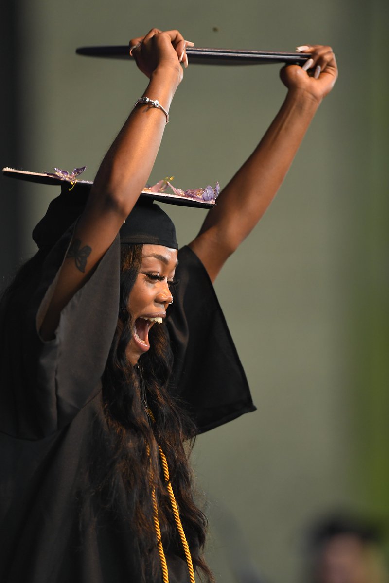 CurryEdu's tweet photo. That alumni feeling.
#CurryGrad #Curry2022 https://t.co/2G3rShNoR4