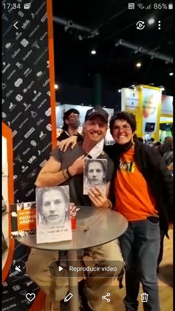 <a href="/Facundo_Arana/">Facundo</a> que lindo momento vivimos el día,de la presentación de tu hermoso libro...Siempre con vos, desde hace casi 22 años!!! Te quieroooo rubio !! Gracias por tanto ❤❤❤❤❤😘😘😘😘