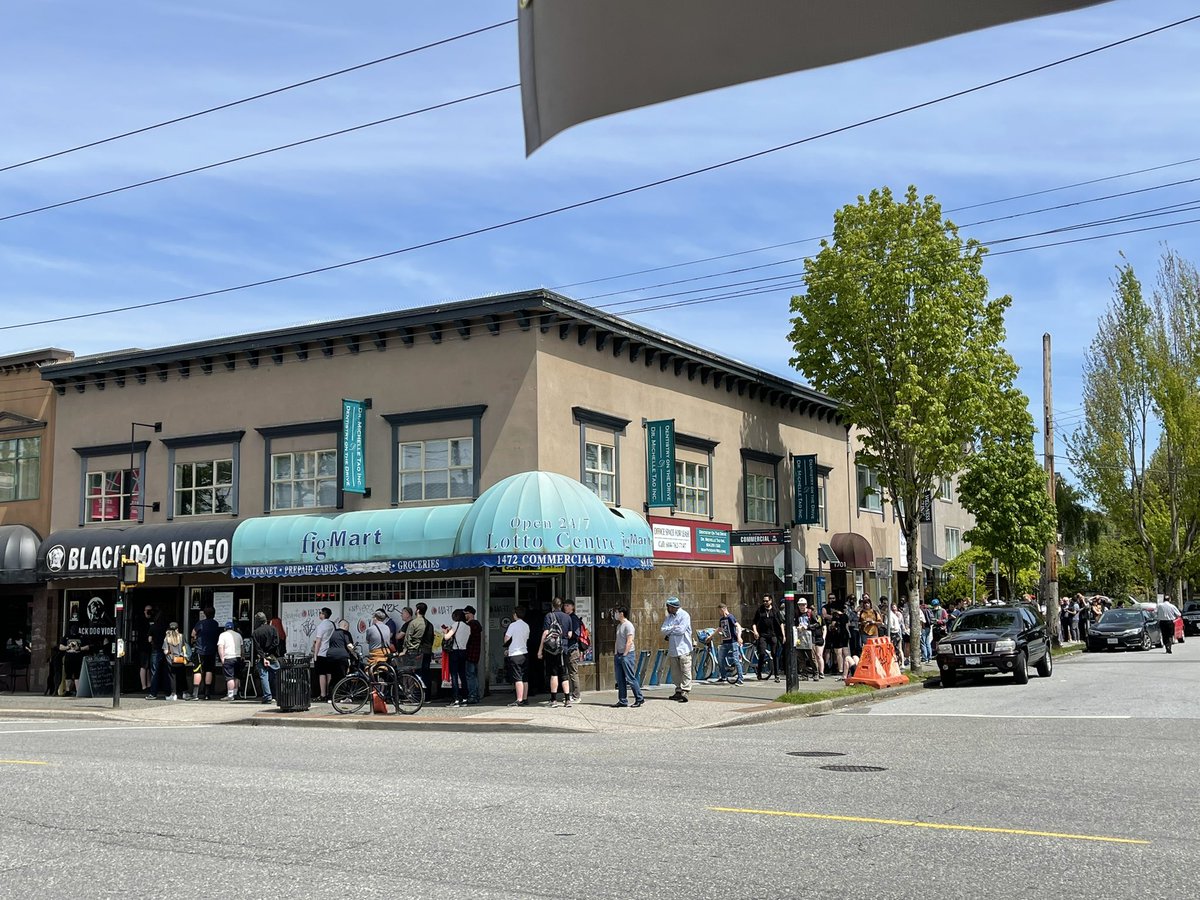 Bob Halifax 🍷 tweet media