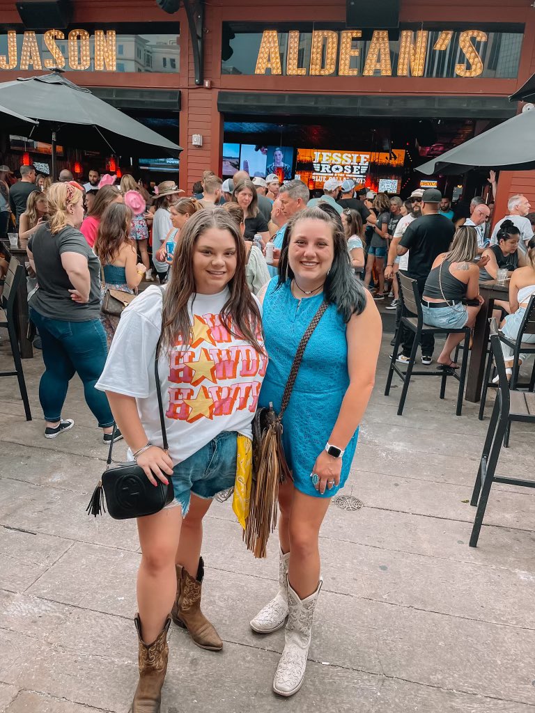 odeebz's tweet image. Nashville, ILY