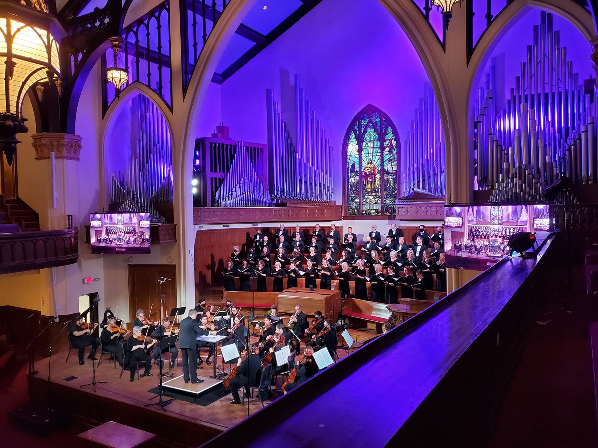 SDMasterChorale's tweet photo. Huge thanks to all who came to last night's performance of Songs of Ascent! We're so grateful to have been able to share Shawn Kirchner's moving, meaningful music with you! Special thanks to our Grace Note Society for organizing the alumni sing!
📷: Bryan Verhoye, Cindy Burnham https://t.co/HboTgYb3Q7