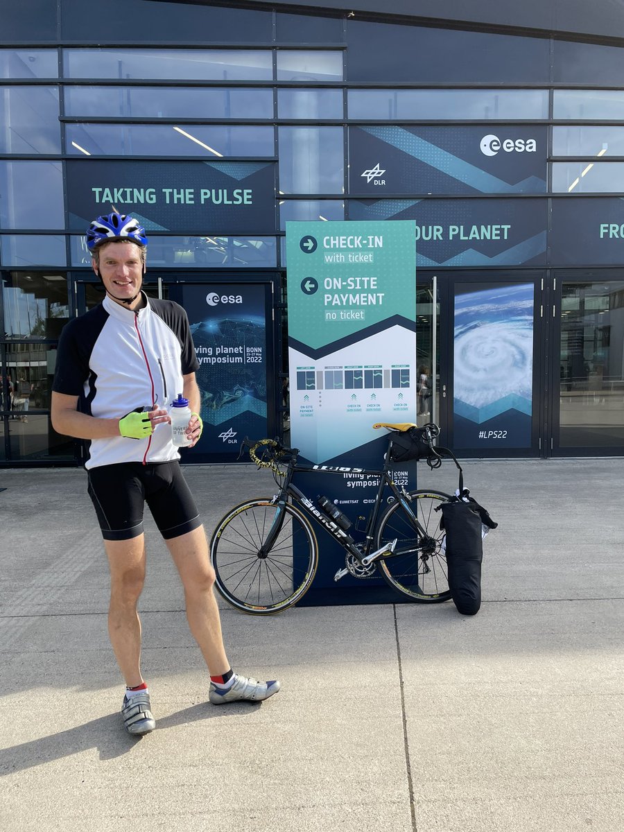 ESA Earth Observation (@esa_eo) on Twitter photo Someone biked to #LPS22!
Anton Vrieling from <a href="/FacultyITC/">Faculty ITC | University of Twente</a> just arrived from Enschede (🇳🇱) to attend the conference🚴♂️🛰 Someone biked to #LPS22!
Anton Vrieling from <a href="/FacultyITC/">Faculty ITC | University of Twente</a> just arrived from Enschede (🇳🇱) to attend the conference🚴♂️🛰