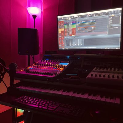 PIT_ENT's tweet photo. #NewProfilePic https://t.co/CzWqJYRbRd