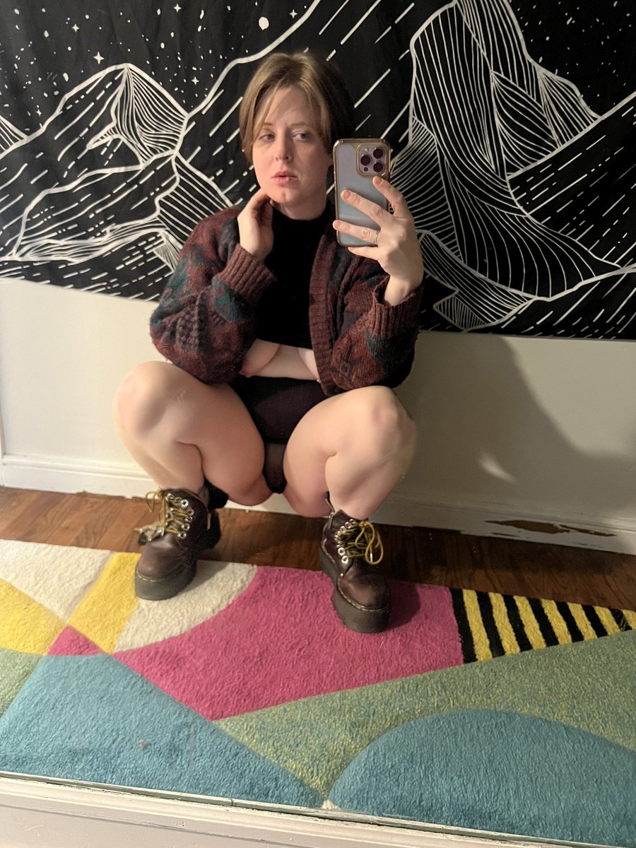 are you following me on #onlyfans yet? #nonbinaryporn #fansly #ContentCreator