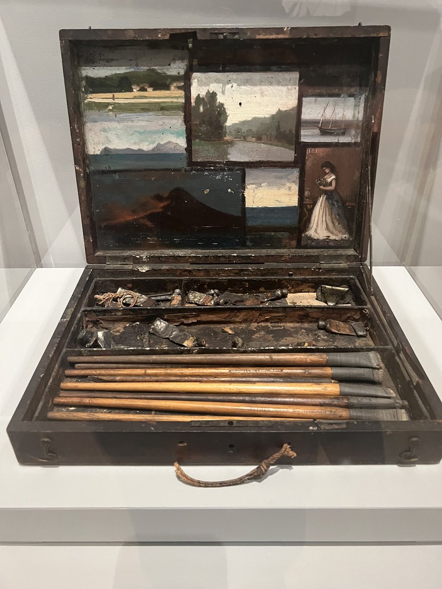 TechArtHis's tweet image. See Corot’s painting box in wonderful #Truetonature @FitzMuseum_UK I wrote about it in @ArtmattersJ Landscapes in the lid show an itinerary of Corot’s life incl. #volcano which every 19th C painter had to do. It is plausible he saw the Vesuvius in action! #technicalarthistory