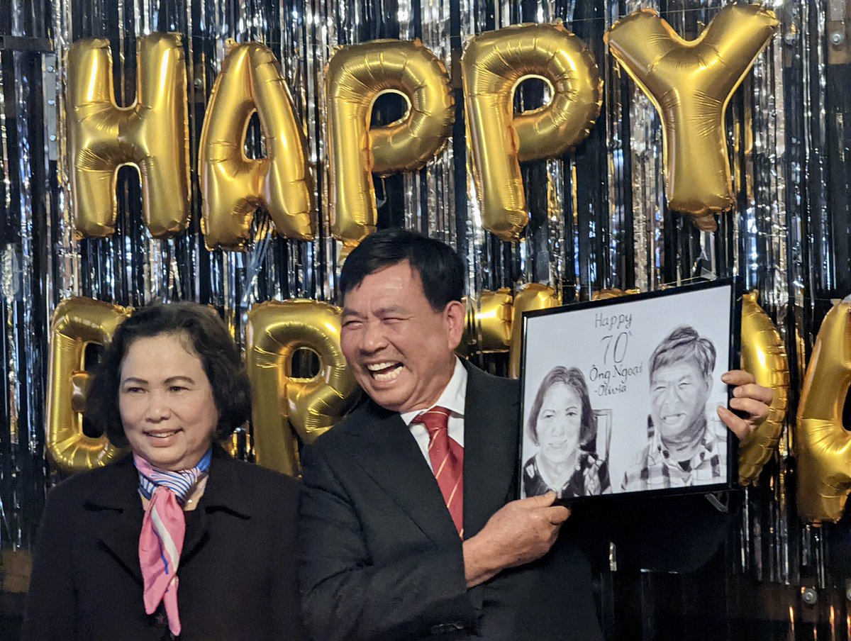 Donnixd's tweet photo. “Công cha như núi Thái Sơn.”
A happy 70th Birthday to Dad. https://t.co/GbD4IFfFM3