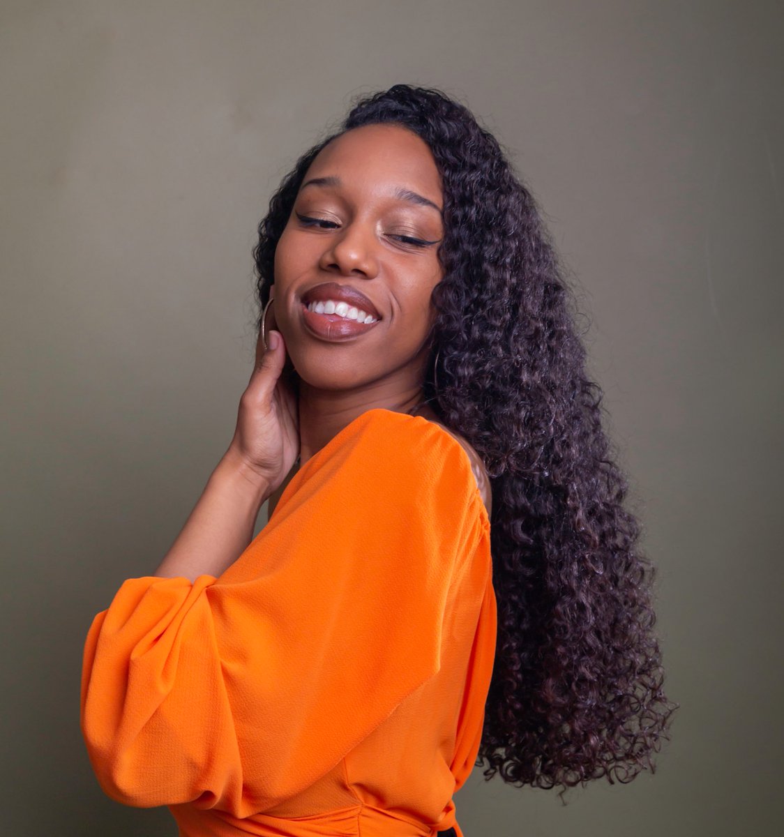 SPierreMusic's tweet photo. NEW MUSIC ALERT!!

I’m releasing my second EP VERY soon, but first the track “Motion” will be released 04/06/22

Save the date and keep an eye out on your feed for a few sneak peaks along the way!!

#newmuisc #newmuiscalert #ep #single #singer #music #producer https://t.co/nIolhgJZOO