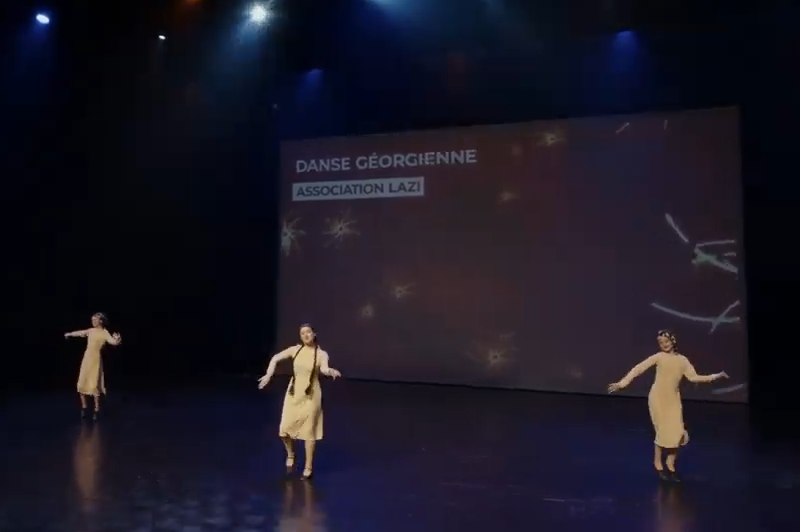 FestiCL's tweet photo. Danse géorgienne, Association LAZI https://t.co/RaSh9eiInG