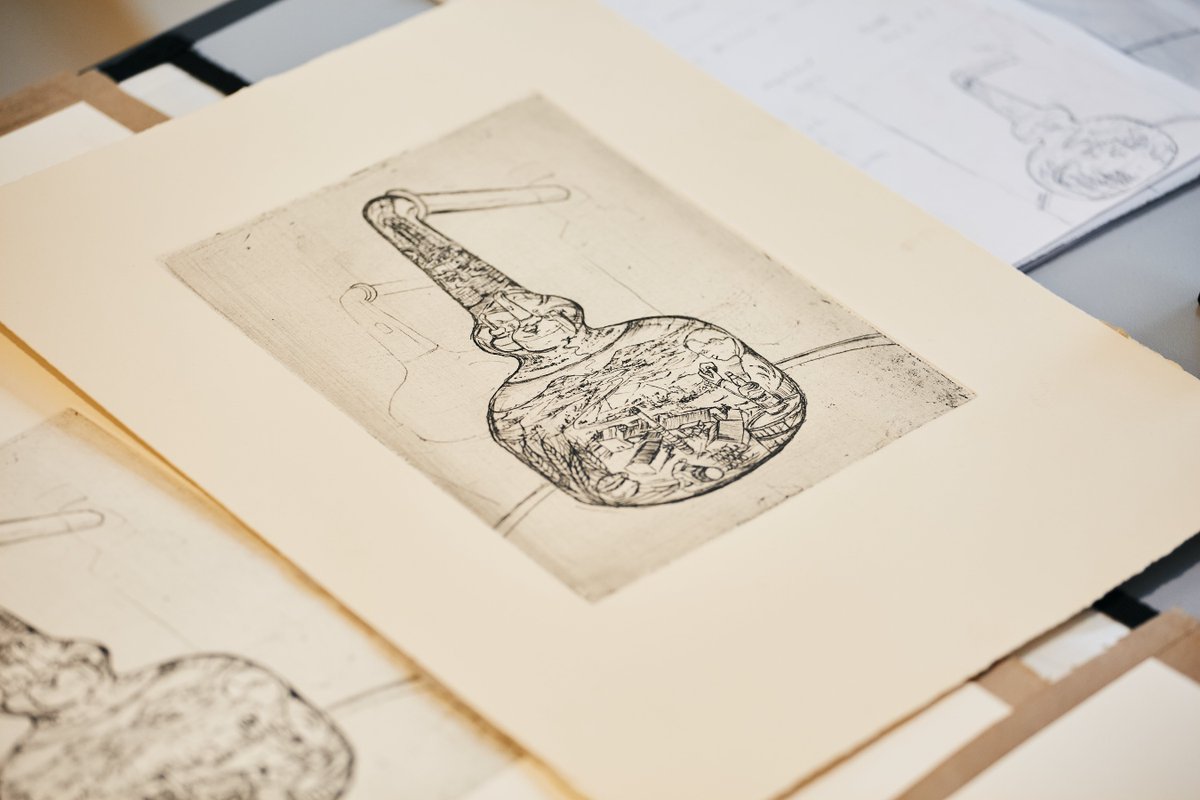 Benromach's tweet photo. Each master etcher is trained in the traditional techniques yet brings something different to the process. Ian McNicol takes great pride in producing handmade and unique prints combining new skills and techniques passed down over the generations.

#Firsthand #BenromachFirsthand https://t.co/3nA0wbnS5Q