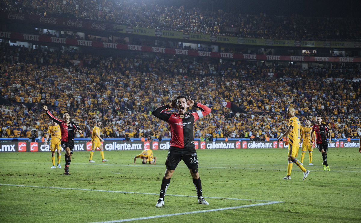 AtlasFC's tweet photo. BUENOS, ROJINEGROS Y FINALISTAS DÍAS MI GENTE 🤩🤩🤩 ¿CÓMO ESTÁN?, ¿DESDE DÓNDE SIGUIERON A LOS ROJINEGROS? ❤️🖤 https://t.co/ZjkVfOh1AA