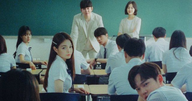 Crianca_Zumbi's tweet photo. Esse dorama me fez ficar com medo dos estudantes da Coreia, ninguém presta nessa escola.
#MrTemporary https://t.co/Zp47Q200W5