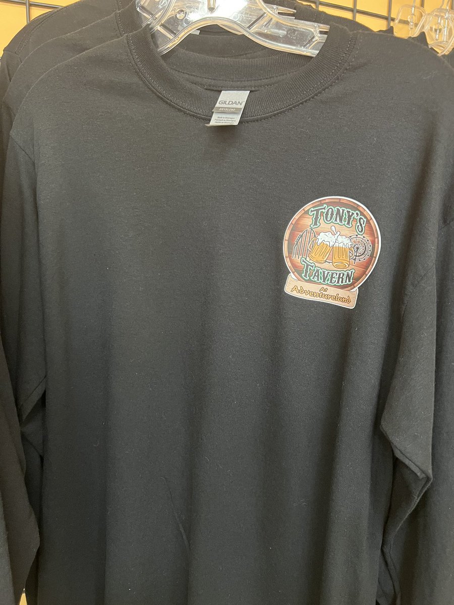 Coaster101's tweet photo. Not only does @AdventurelandLI have their own beer, but their in park bar actually has its own merch! https://t.co/blxMp003nF