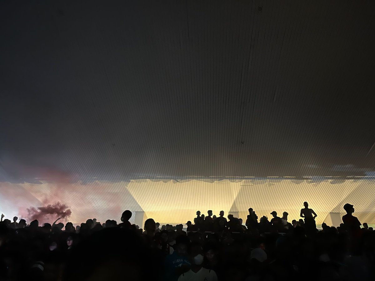Info_SerieA's tweet photo. Liputan tim Ngalcio yg nobar di Stadion Madya, GBK
Nobar diselenggarakan oleh @MilanistiOrId 
Suasananya 🔥 https://t.co/Jyog7foi5C