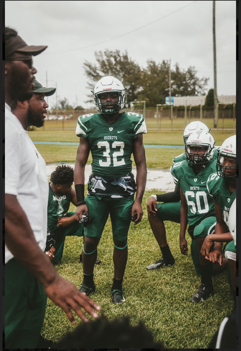 _CB1K's tweet image. It’s time to turn it up a notch🚦@Roc__Nation  #SZN4☠️