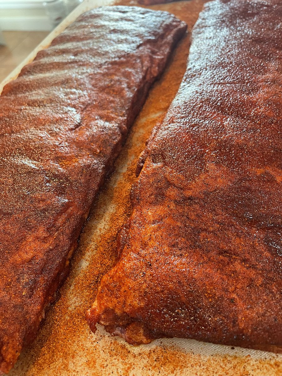 M4JSON's tweet photo. Catch me in a few hours for a virtual bite of south Texas bbq ribs baby whoooooooo! How do I get these into a smart contract? @ATSNFT @braq_io  @SidneyRichlin https://t.co/LM6YMrgCy4
