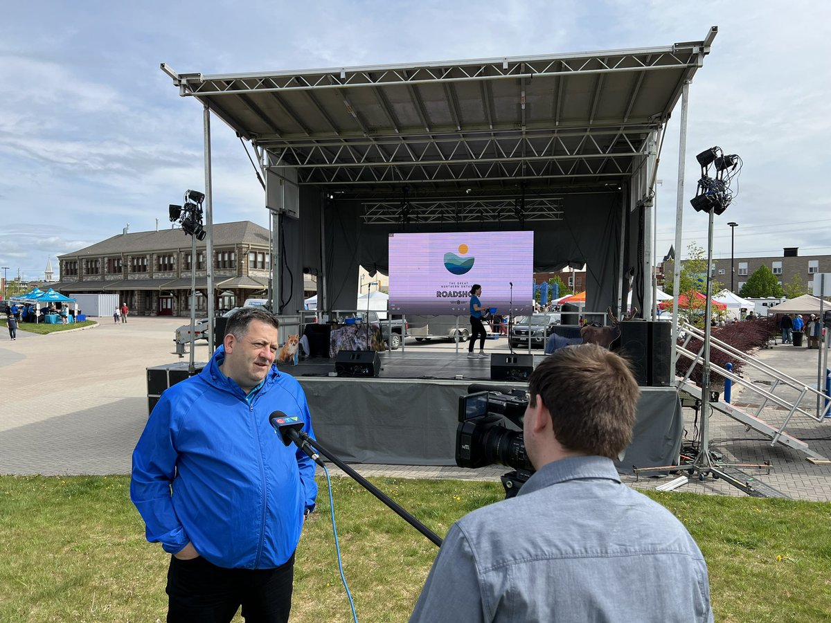 NicholasRyma's tweet photo. It was great to see @EricTaschnerCTV yesterday! Thanks for covering @ScienceNorth’s Great Northern Ontario Roadshow kickoff event. The folks from North Bay are wonderful, and it’s such a beautiful community. https://t.co/3bbIqfLhKB