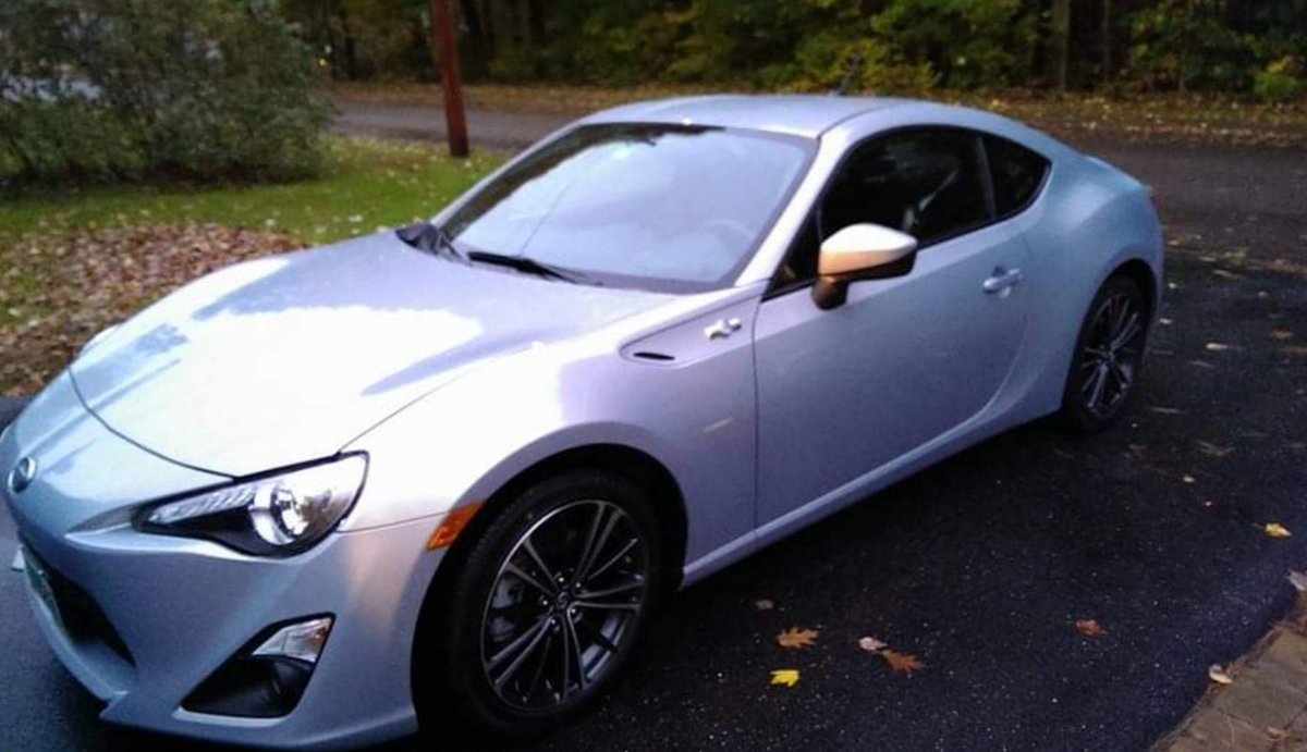 TekamulSr's tweet photo. @TamerlaneBlog My FR-S series 10. I bought it new in Oct. 2013. It's been pretty sweet. https://t.co/B1jIv7xK0V