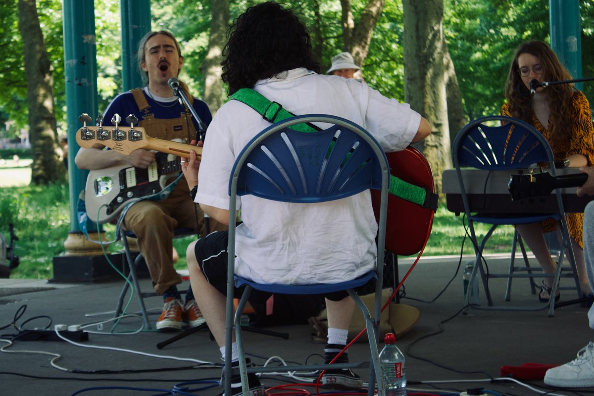 It was a lovely afternoon on the <a href="/VickyParkLondon/">Victoria Park</a> Bandstand today with  <a href="/YUKE_band/">YUKE</a> and <a href="/KaraUke/">KaraUke</a> huge thanks to both it was great to hear you,