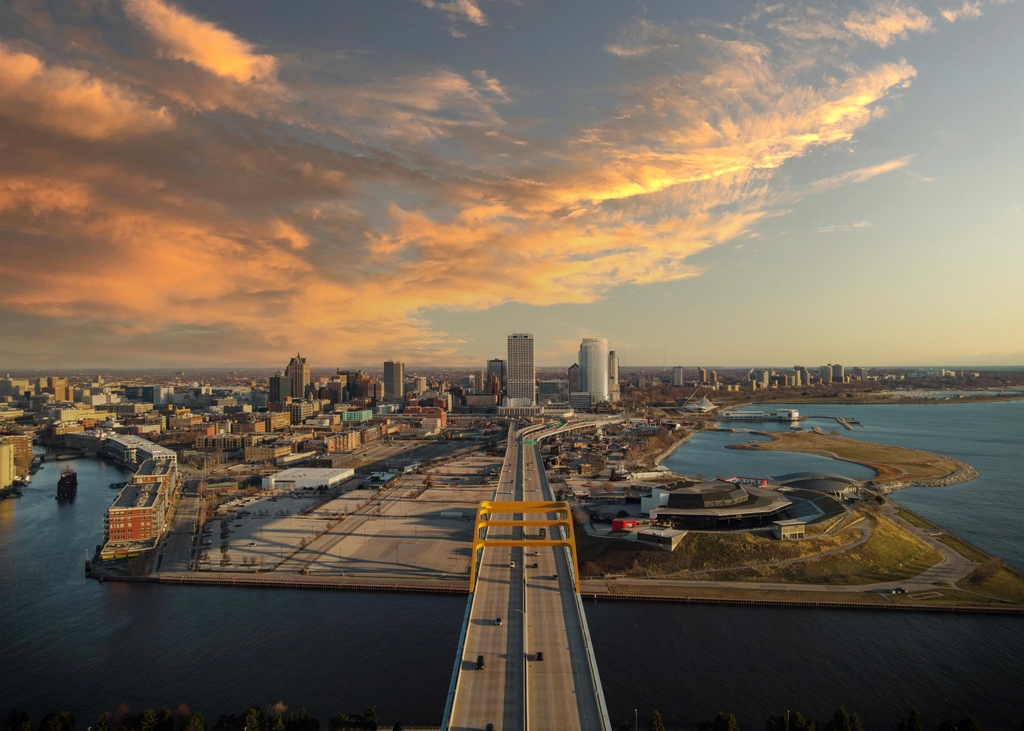 Discover Wisconsin Calendar 2023 Discover Wisconsin (@Discoverwi) / Twitter