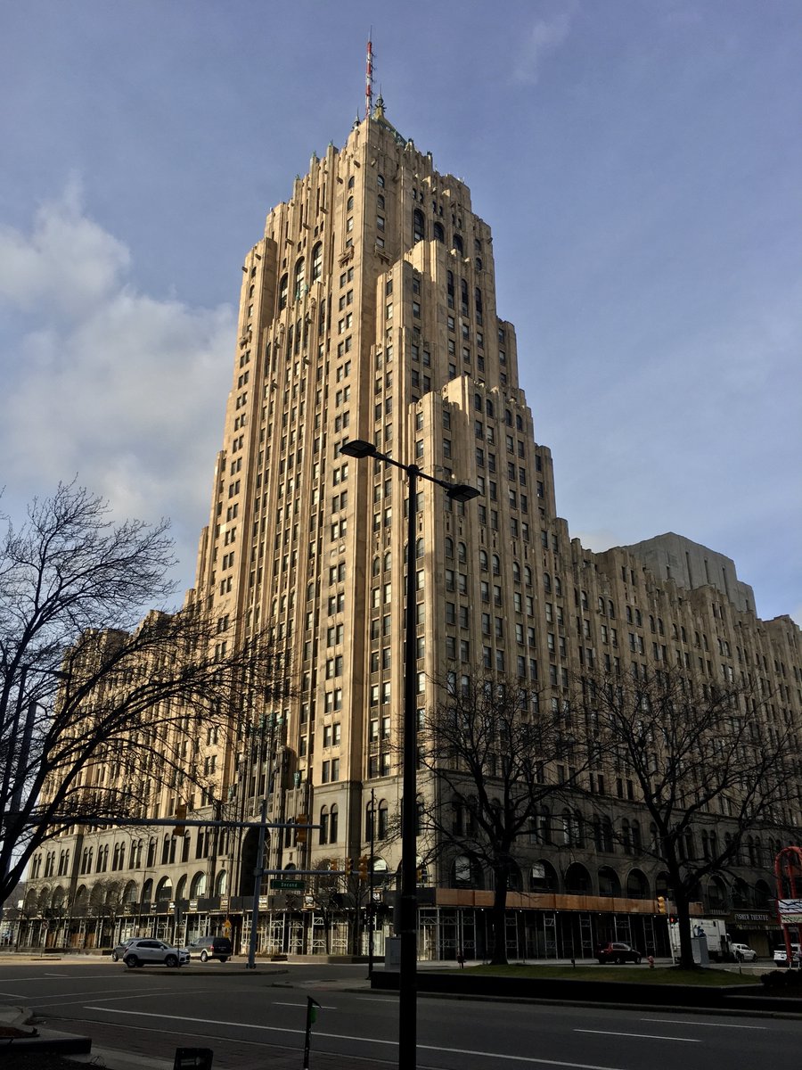 Hour_Detroit's tweet photo. Did you know? With over 325,000 square feet of exterior marble, the Fisher Building in Detroit is the largest marble-clad structure in the world. #DidYouKnowDetroit

📸 Andre Carrotflower https://t.co/Gj2PhW5fYM