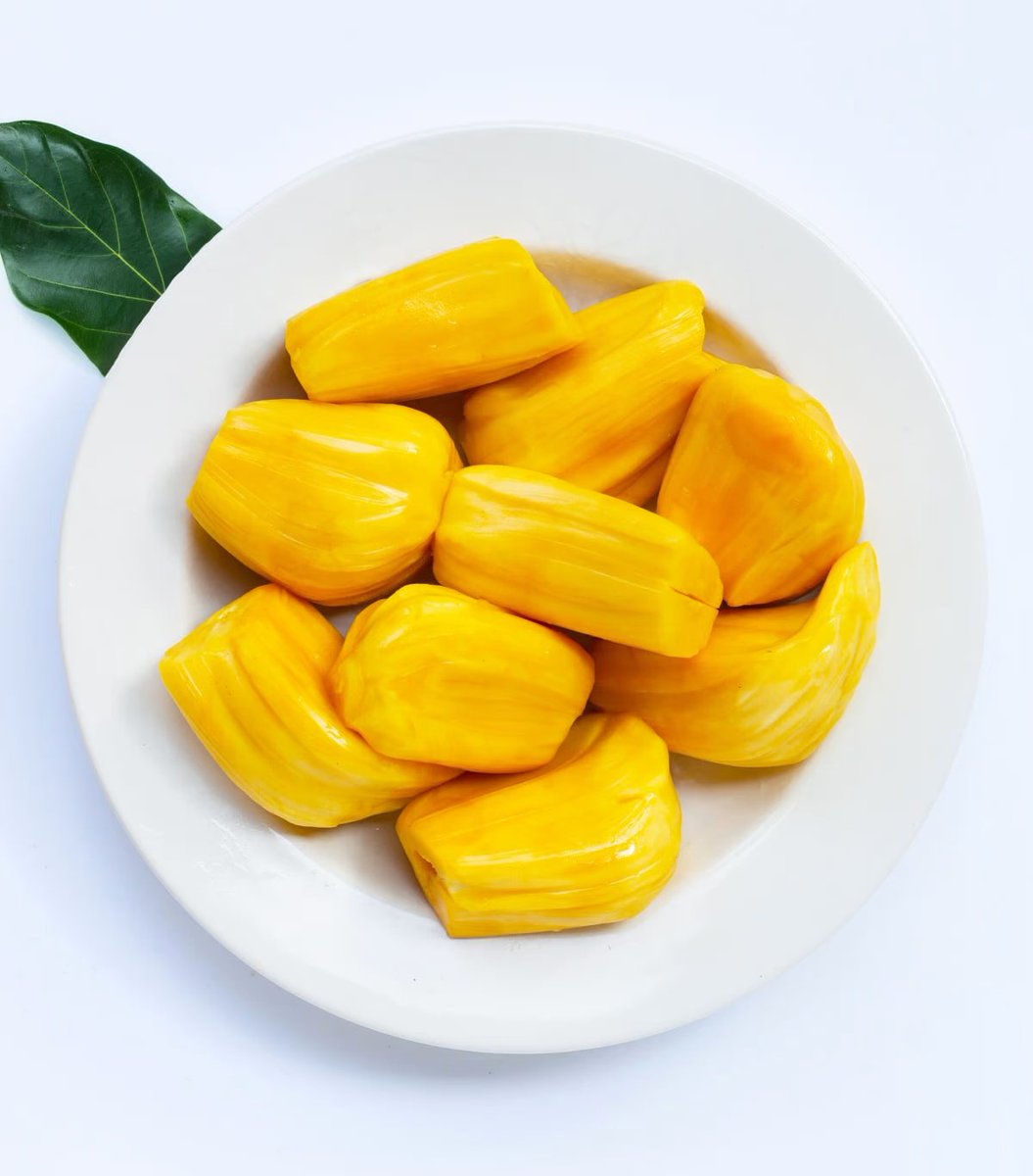 SireenBorotikar's tweet photo. @drumbeatsofeden 👍👌.. riped #Phanas (#jackfruit in English, has dark smell, so ppl won't like much)..the raw one is good as well used to make sabzi..Also this fruit is used to make rotis, called as #PhanasPoli https://t.co/MZZ7XpWwUH