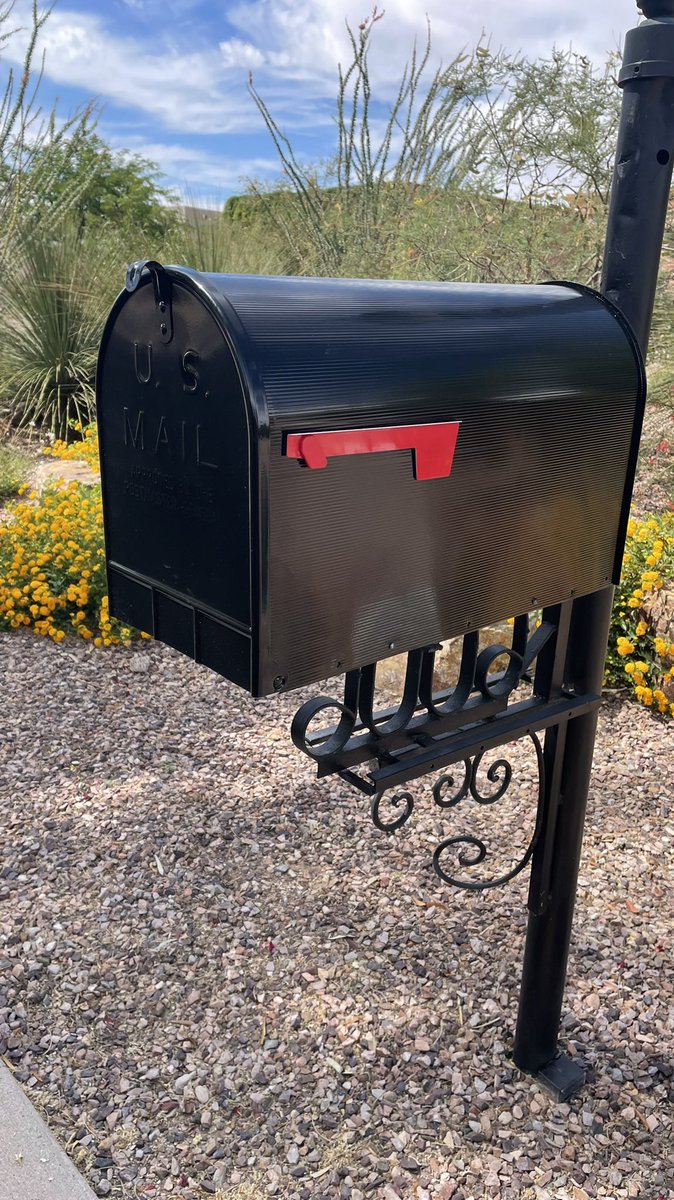 braindoc69's tweet photo. #itsnotbrainsurgery. Installation of new mailbox. M80 will be met with 9mm 😜 https://t.co/Vh5OfEDCDl