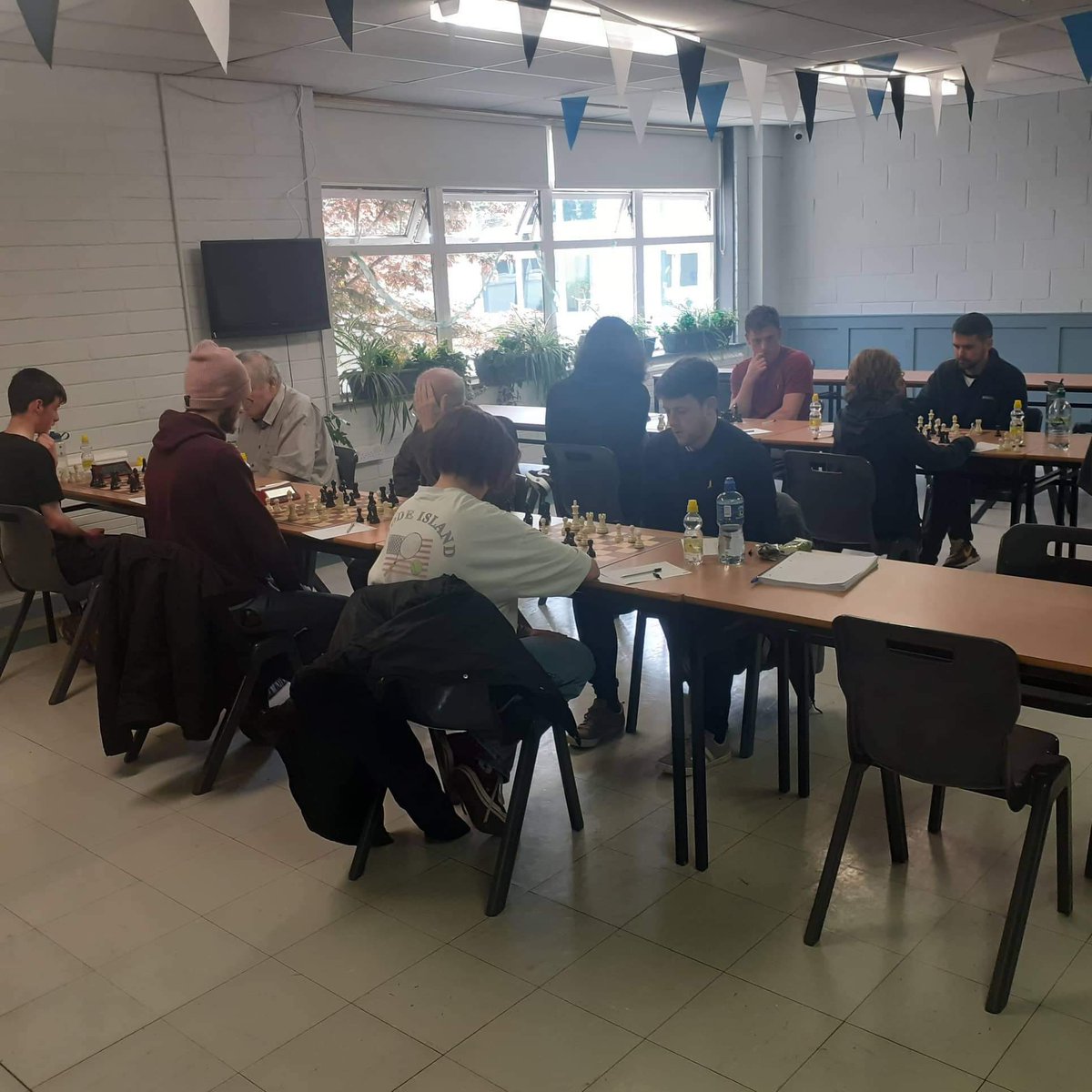 KnightsOfEanna's tweet photo. With a four and a half win to the Knights of Eanna, we are now in the finals! Massive Congratulations to all that participated! ♟ #knightsofeanna #chess #southdublin #chessnews #chessupdate #Sundaynews https://t.co/Q85U1OdL60