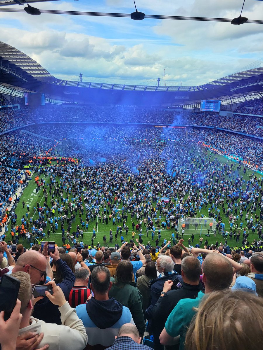 knight_vq's tweet photo. The magic of football https://t.co/KW0w2LRmlY