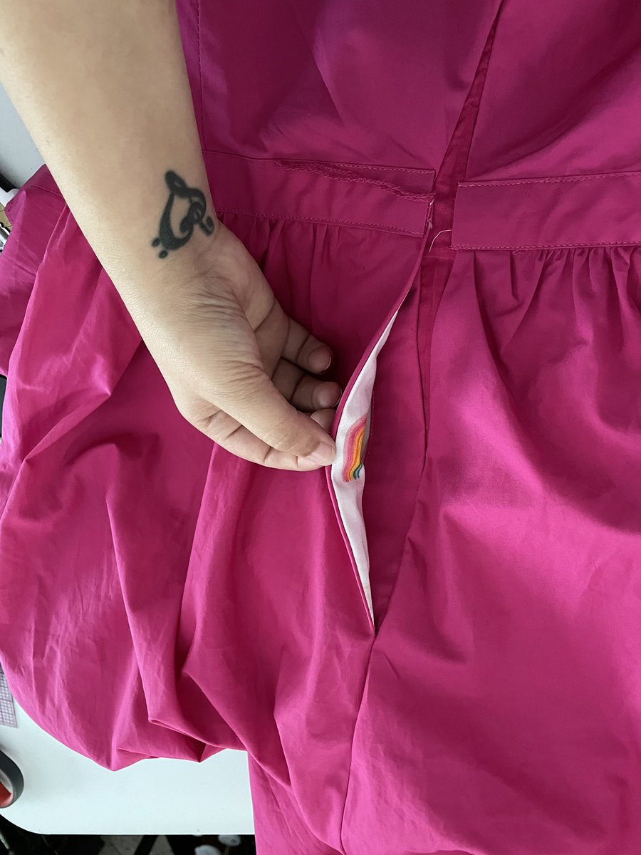 SecondhandDead's tweet photo. Finished the bulk, now to make pretty and embroider the finishings
#WIPItRealGood #tarablealterations https://t.co/cqEhU7gh0P