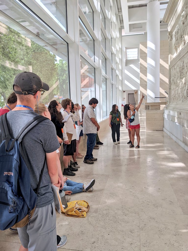Classics22FSP's tweet photo. @Classics22FSP students split into groups to study the Ara Pacis and then presented different aspects of the ancient monument to their classmates, including panels depicting processions, mythological scenes, &amp; intricate floral motifs 🌿

2/

#rome #Archaeology #sculpture #Italy https://t.co/JHSMGgQqre