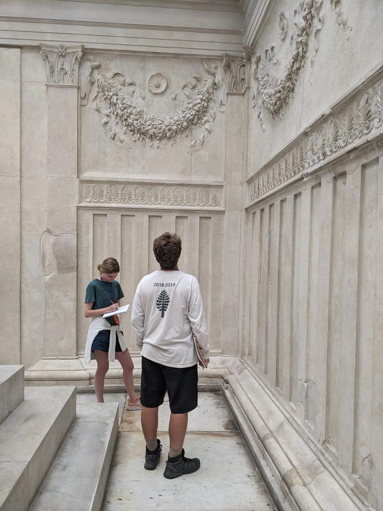Classics22FSP's tweet photo. @Classics22FSP students split into groups to study the Ara Pacis and then presented different aspects of the ancient monument to their classmates, including panels depicting processions, mythological scenes, &amp; intricate floral motifs 🌿

2/

#rome #Archaeology #sculpture #Italy https://t.co/JHSMGgQqre
