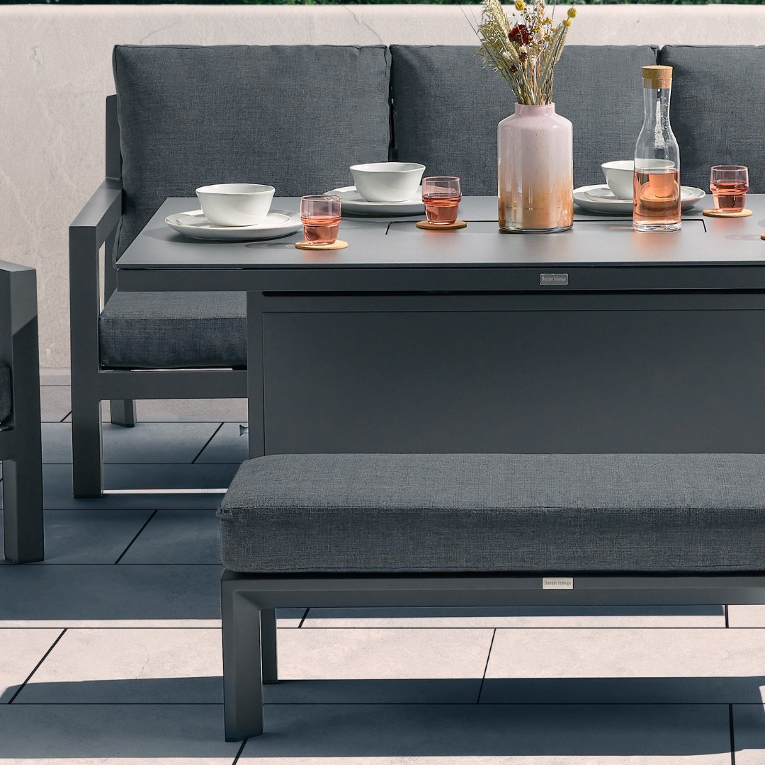 It's all in the details. 👌 

✔️ Water-resistant
✔️ UV and fade resistant
✔️ Rust-resistant powder-coated aluminium frame 
✔️ Easy to clean
✔️ A FREE waterproof cover
✔️ 2-year structural warranty

bit.ly/38jEGCG

#outdoorfurniture #gardenfurniture