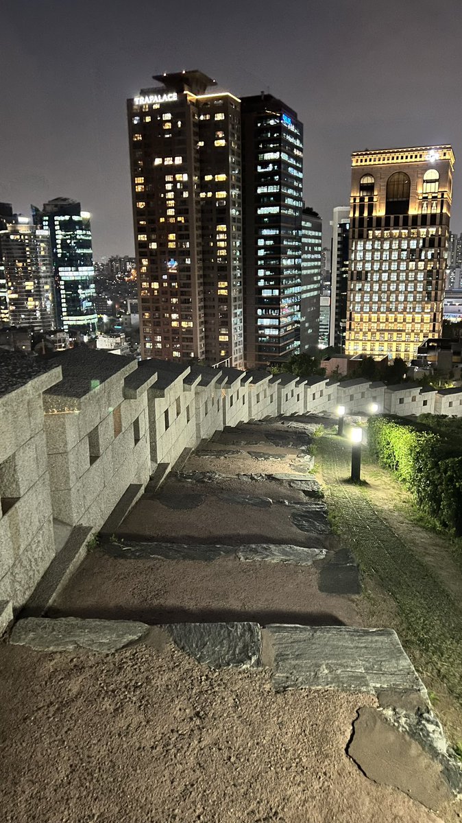 Quelques photos en Corée 🇰🇷 ( la dernière toujours obligé de placer des refs )