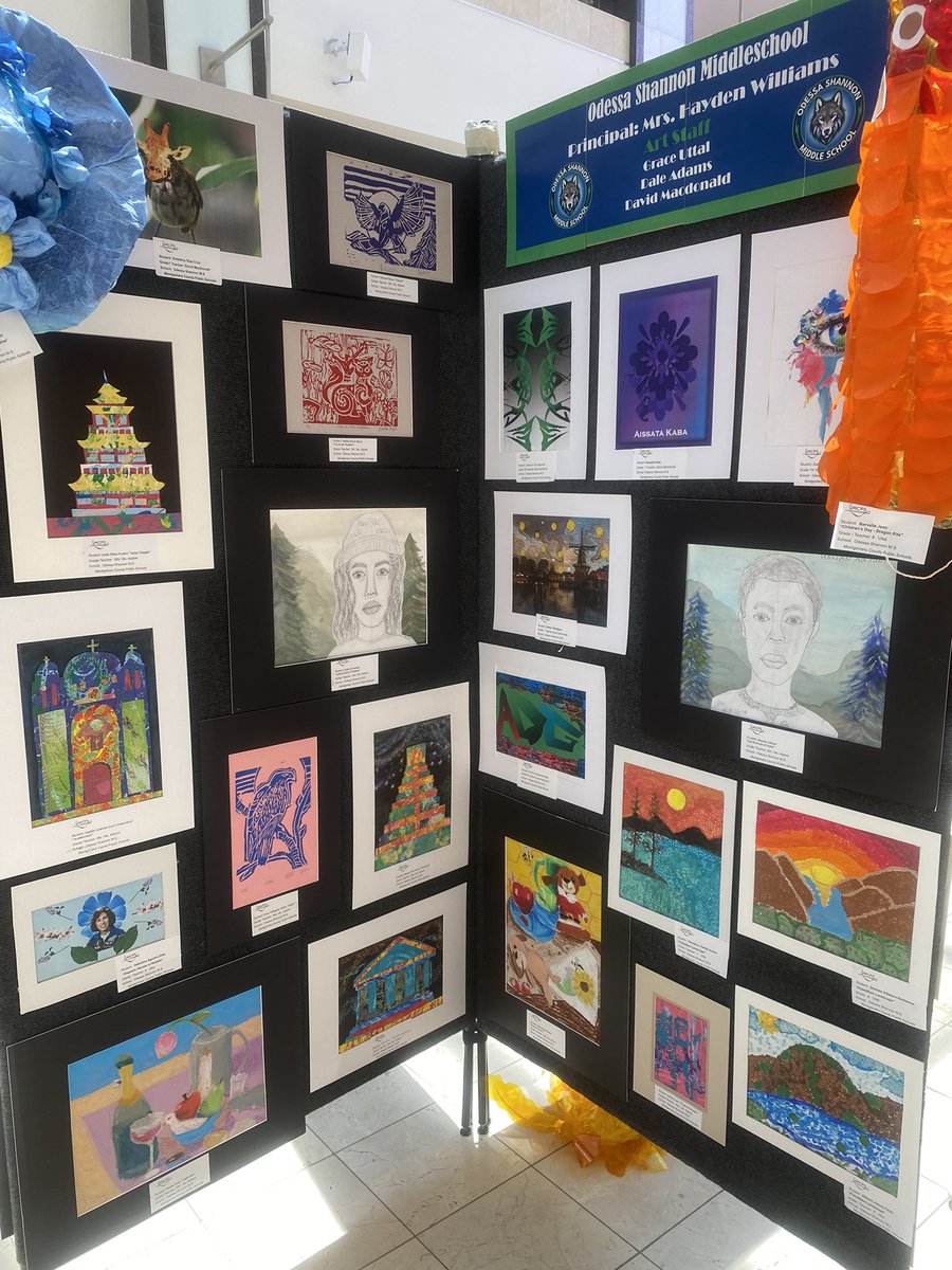 KimberlyHW1's tweet photo. At Westfield Montgomery admiring the beautiful and impressive art work of our OSMS students! @OSMSIntern @CliffCooperJr https://t.co/szOL6lCQzQ