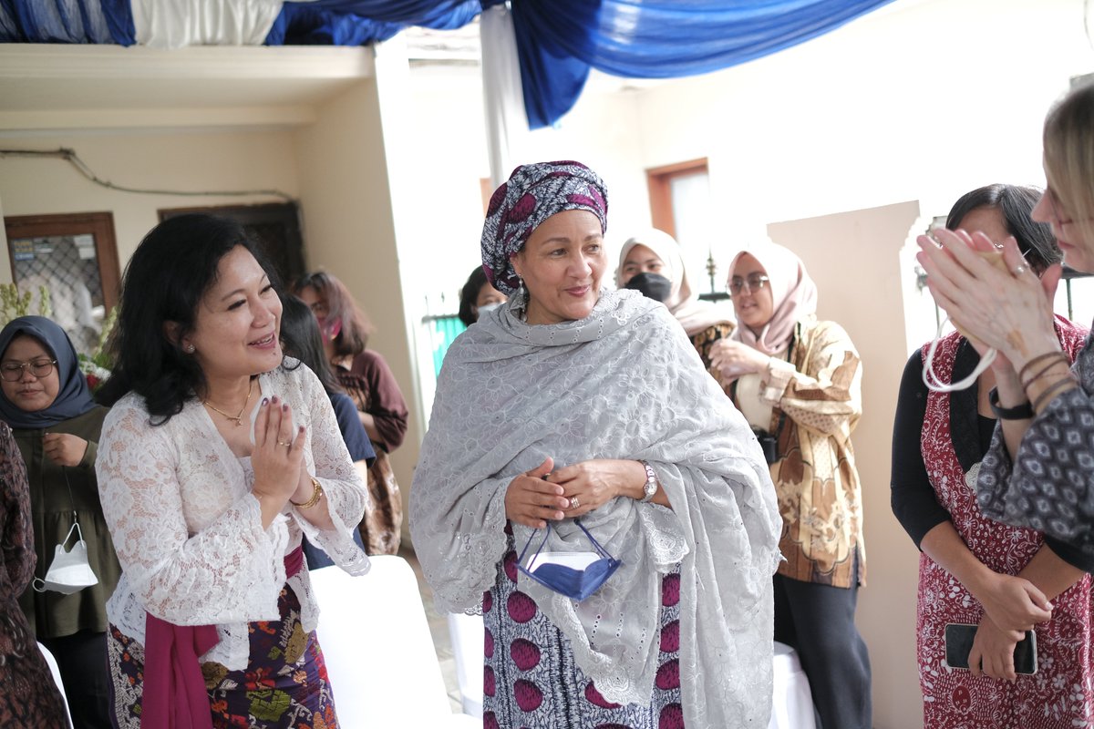 AminaJMohammed's tweet photo. Civil society is the bedrock of survivors of gender-based violence. 

The @UN works with Yayasan Pulih in Indonesia to provide mental health and psychosocial support to women. https://t.co/9FIqBta6WB