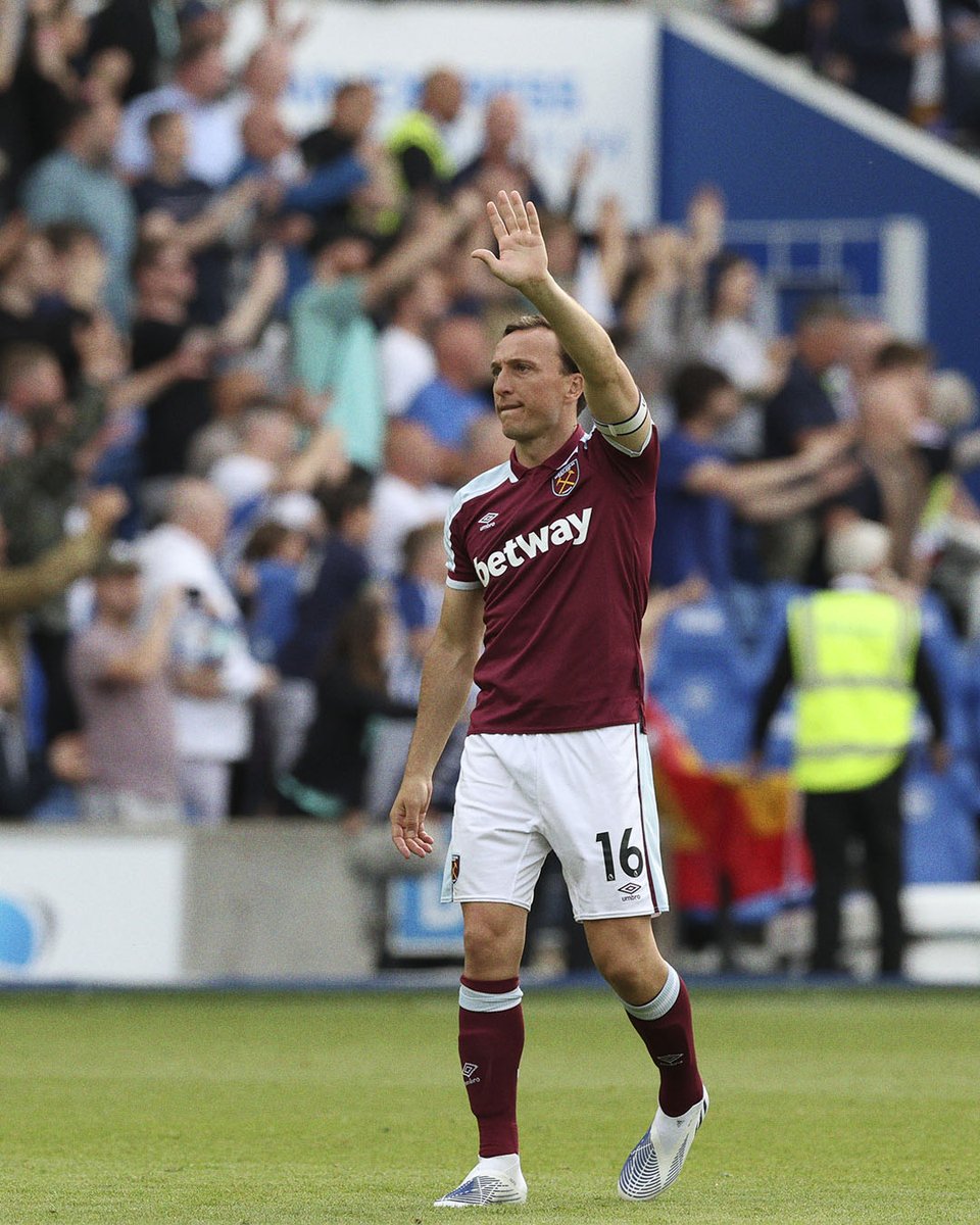 WestHam's tweet image. 550 appearances.
18 years of service.
A Canning Town lad who lived the dream.

Thank you #MrWestHam ❤️⚒

#MN16