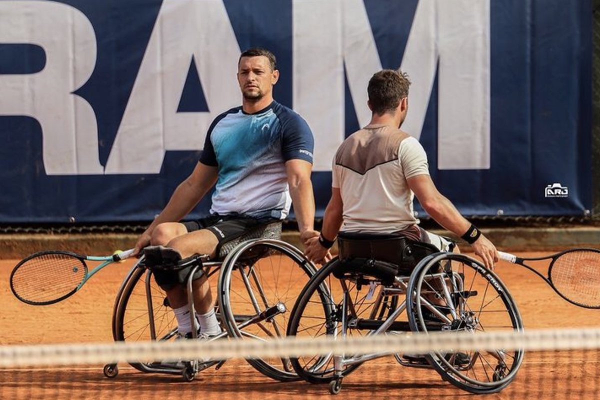 JoachimGerard's tweet photo. @TRAMBcnOpen  Demi-finale gagnée...et finale aussi! Titre en poche en double de ce tournoi très relevé! Victoire 1/6 - 6/1 - 10/7 💪 Très content du niveau en double ces derniers tournois...Bientôt les mêmes résultats en simple ? On s'entraine pour! 😉
Next tournoi : Annecy! 🇫🇷 https://t.co/u8MeUywFoO