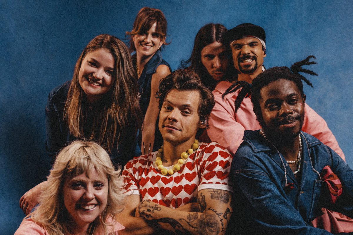 livesingolden's tweet photo. Tente achar uma banda mais linda e falhe miseravelmente! https://t.co/yPhkmFMGZa