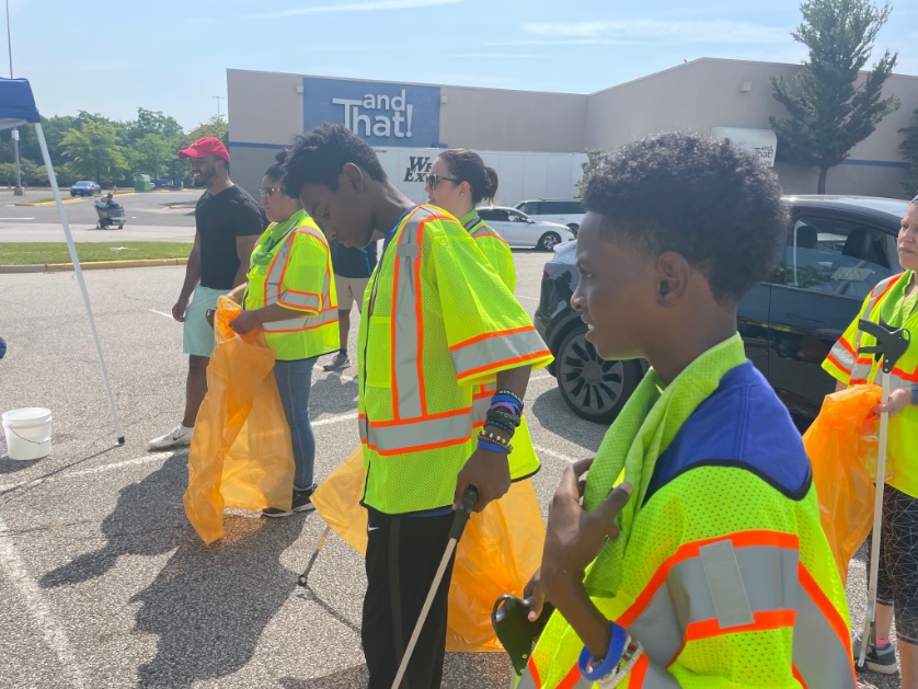 The environment is critical for us to keep clean &amp; pay attention room to changes! This why we Adopted A Spot in PWC!!

May 21st we cleaned up around <a href="/ShoPotomacMills/">Potomac Mills</a> &amp; Worth Ave!!

#DMV #nonprofits
