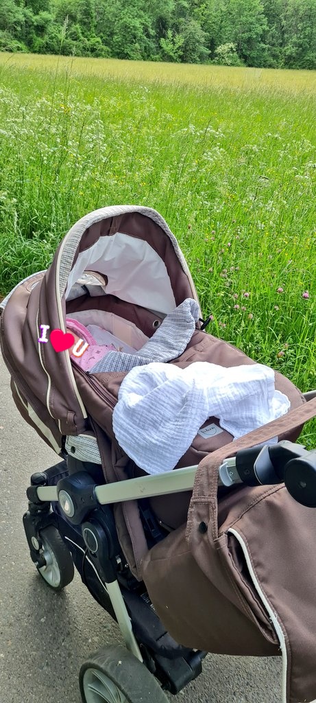 𝘑𝘰𝘦𝘺 ♡︎ tweet media