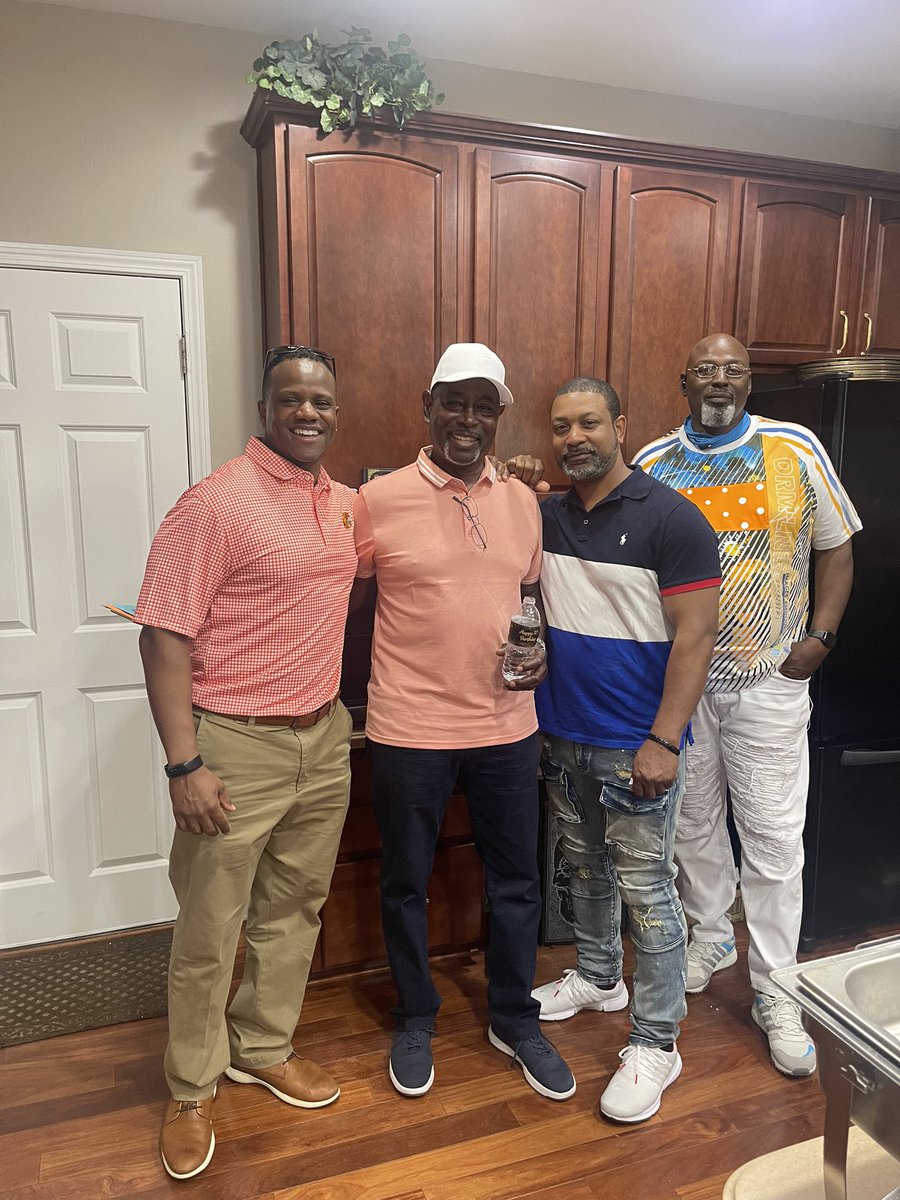 lawill5's tweet photo. Do you remember when you joined Twitter? I do! #MyTwitterAnniversary Celebrating my mentor and his family on his 70th Birthday.. https://t.co/j61jGaguhk
